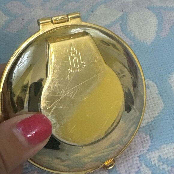 Partylite *Coastal~Chic* Candle Holder Clamshell Compact Goldtone Metal Tealight - Picture 3 of 6